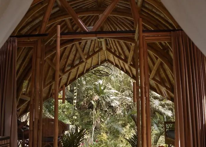 Villa Bamboo House - Ecobreeze