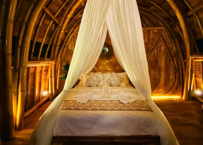 Bamboo House - Ecobreeze * Sidemen (Bali)