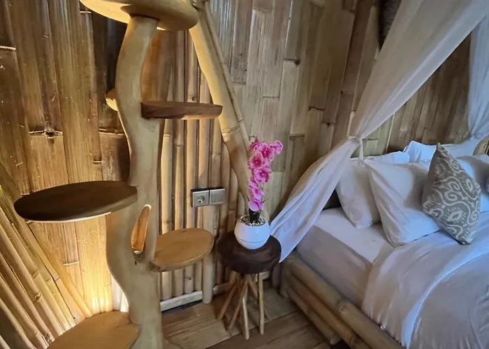 Bamboo House - Ecobreeze * Sidemen (Bali)