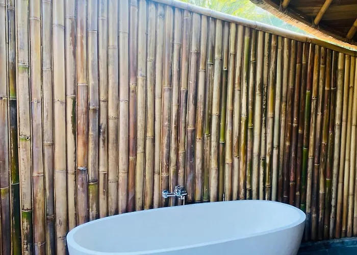 Bamboo House - Ecobreeze