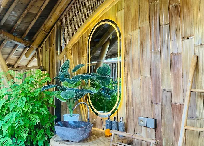 Bamboo House - Ecobreeze Sidemen (Bali)