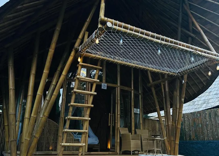 Bamboo House - Ecobreeze